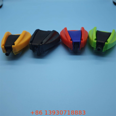 เครื่องฉีดปรับได้หลากหลายสําหรับการทําสวนและทําความสะอาด - ช่องฉีดหลายฟังก์ชันและควบคุมง่าย